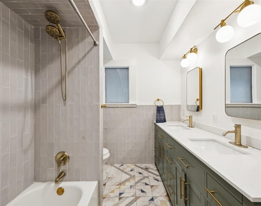 1657 Nob Hill Road - Photo Thumbnail 17
