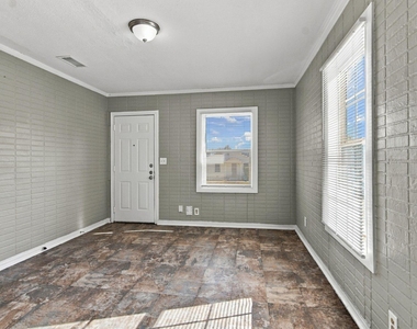 5408 Como Drive - Photo Thumbnail 1