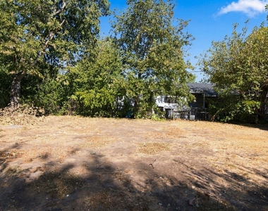 5408 Como Drive - Photo Thumbnail 13