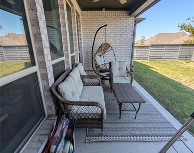 425 Sunnyridge Lane - Photo Thumbnail 17