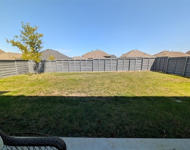 425 Sunnyridge Lane - Photo Thumbnail 18