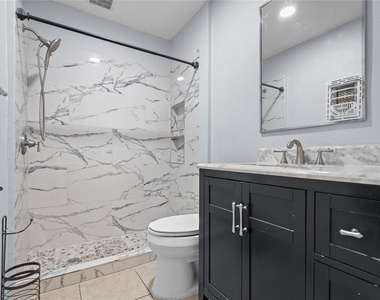 1809 Anderson Street - Photo Thumbnail 10