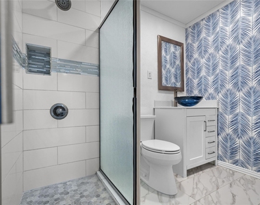 1809 Anderson Street - Photo Thumbnail 14