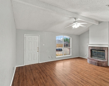 6433 Riverwater Trail - Photo Thumbnail 4