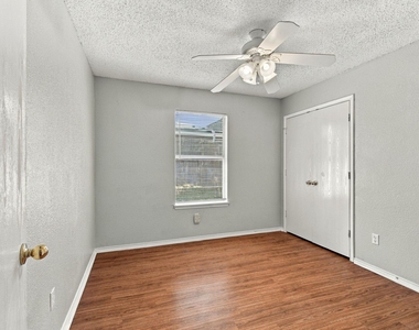6433 Riverwater Trail - Photo Thumbnail 20