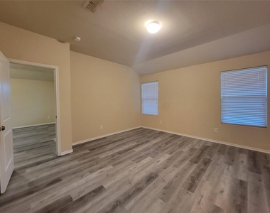 1117 Prelude Drive - Photo Thumbnail 18