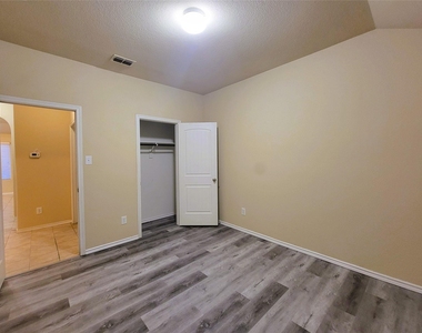 1117 Prelude Drive - Photo Thumbnail 13