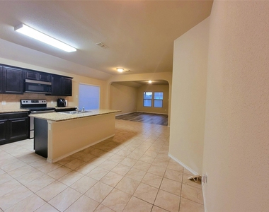 1117 Prelude Drive - Photo Thumbnail 7