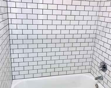 2305 Kingsford Court - Photo Thumbnail 9
