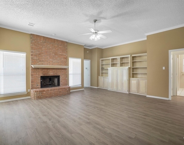 3040 Flamingo Circle - Photo Thumbnail 10