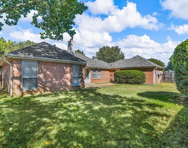 3040 Flamingo Circle - Photo Thumbnail 13