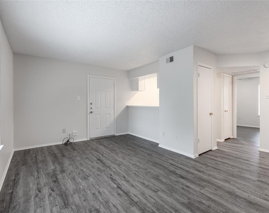 3700 S Tyler Street - Photo Thumbnail 4