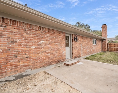 4904 Arborlawn Drive - Photo Thumbnail 35