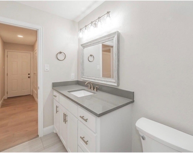 4904 Arborlawn Drive - Photo Thumbnail 21
