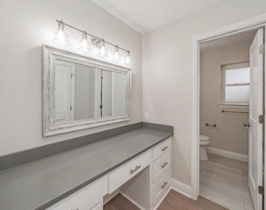 4904 Arborlawn Drive - Photo Thumbnail 22