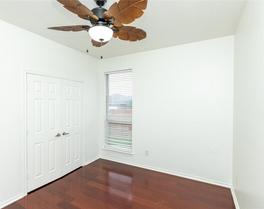 9901 Bend Court - Photo Thumbnail 22