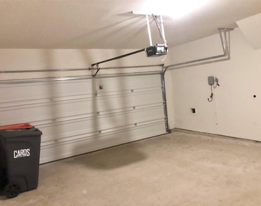604 Harbor Oaks Drive - Photo Thumbnail 27