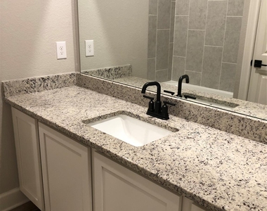 604 Harbor Oaks Drive - Photo Thumbnail 22