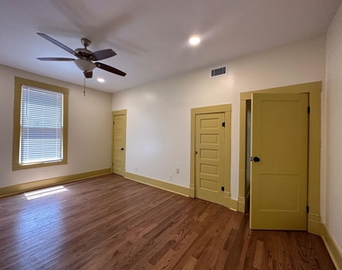 4910 Victor Street - Photo Thumbnail 19