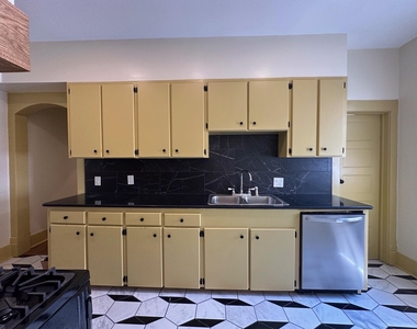 4910 Victor Street - Photo Thumbnail 10