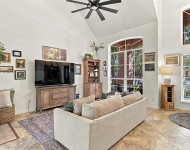 8414 Romanway Drive - Photo Thumbnail 2