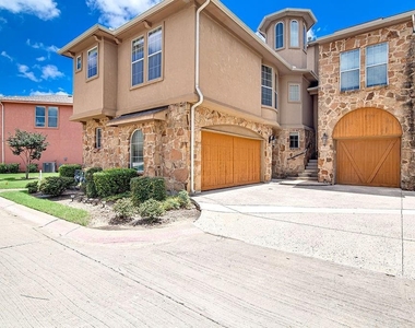 2635 Villa Di Lago - Photo Thumbnail 1