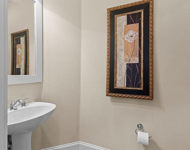 2635 Villa Di Lago - Photo Thumbnail 16