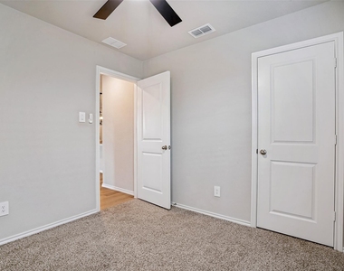 5509 Flannel Lane - Photo Thumbnail 22