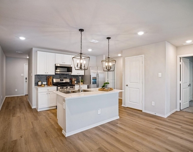 5509 Flannel Lane - Photo Thumbnail 9