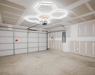 5509 Flannel Lane - Photo Thumbnail 29