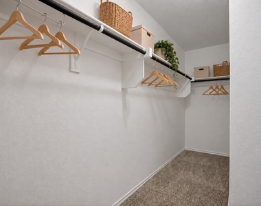 5509 Flannel Lane - Photo Thumbnail 15