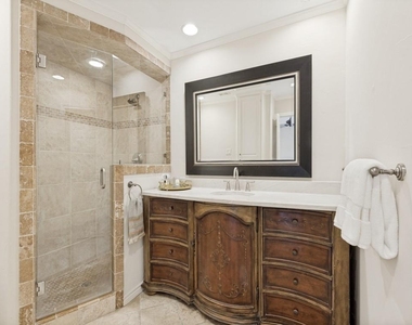 7617 Riverbrook Drive - Photo Thumbnail 14