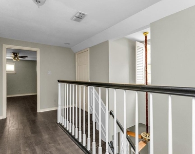 1909 Highland Park Circle - Photo Thumbnail 20