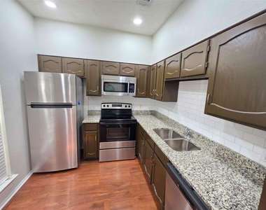 3117 Sondra Drive - Photo Thumbnail 10