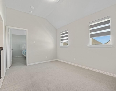 1733 Stepping Stone Trail - Photo Thumbnail 18