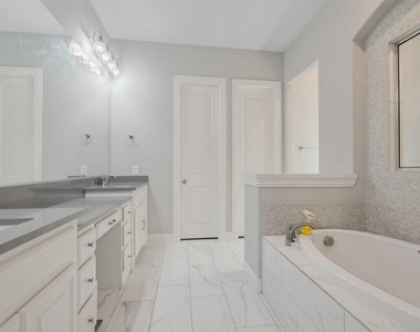 1733 Stepping Stone Trail - Photo Thumbnail 10
