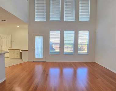 3509 Dripping Springs Drive - Photo Thumbnail 5