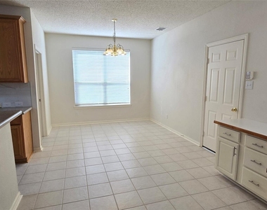 3509 Dripping Springs Drive - Photo Thumbnail 7