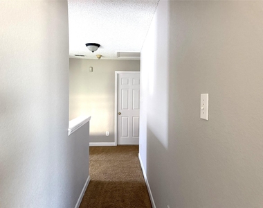 8212 Tavaros Drive - Photo Thumbnail 12