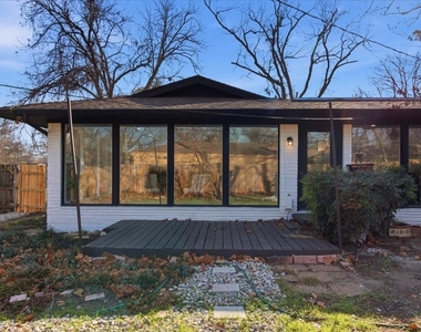 1509 University Drive - Photo Thumbnail 32