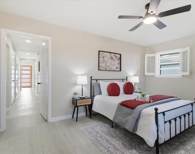 1509 University Drive - Photo Thumbnail 15