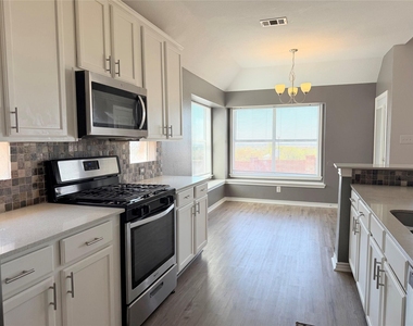 2821 Saddlebred Trail - Photo Thumbnail 1