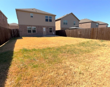 366 Lake Erie Drive - Photo Thumbnail 23