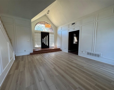3509 Steven Drive - Photo Thumbnail 16