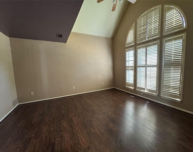 3509 Steven Drive - Photo Thumbnail 10