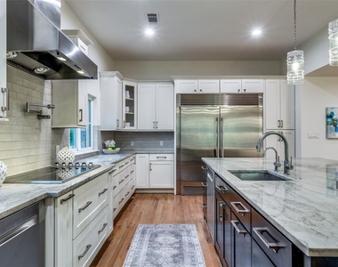 5908 Melshire Drive - Photo Thumbnail 4