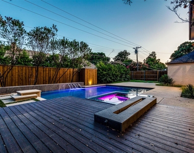 5908 Melshire Drive - Photo Thumbnail 27