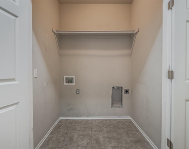 11205 Nw 6th Terrace - Photo Thumbnail 19