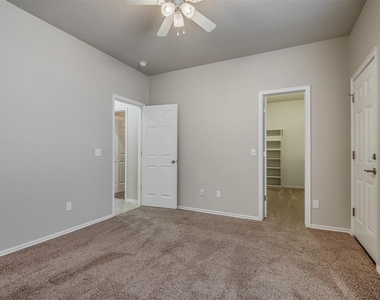 11205 Nw 6th Terrace - Photo Thumbnail 11