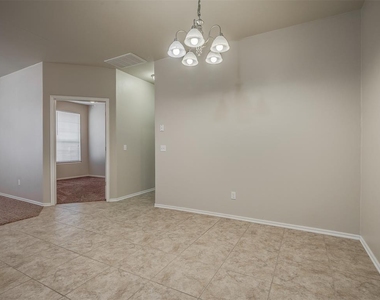 11205 Nw 6th Terrace - Photo Thumbnail 8